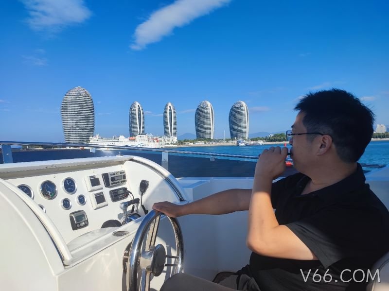 携手四载同行，欢聚三亚同庆